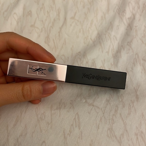 Ysl slim glow matte luminous matte lipstick shade 209 (furtive caramel) - Picture 3 of 6